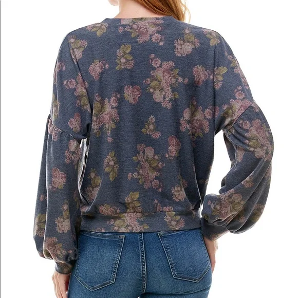 FINAL SALE!!! NWT Gypsies & Moondust Floral Puffed Sleeved Top - Picture 3 of 7